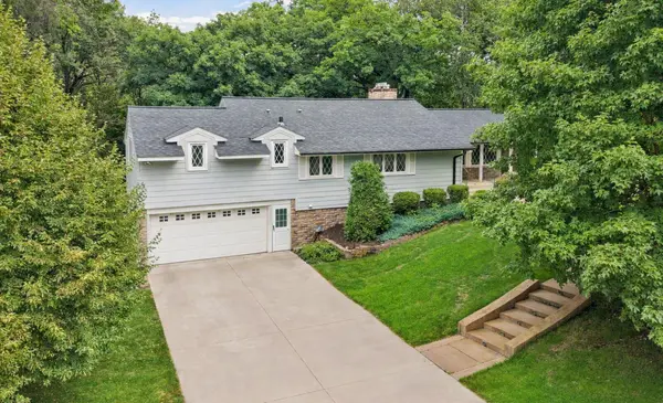 129 Teresa DR, West Saint Paul, MN 55118