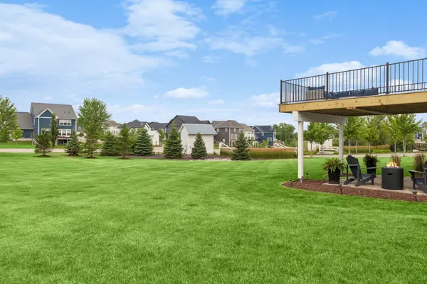 4391 Millstone DR, Chaska, MN 55318