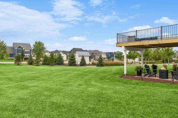 4391 Millstone DR, Chaska, MN 55318