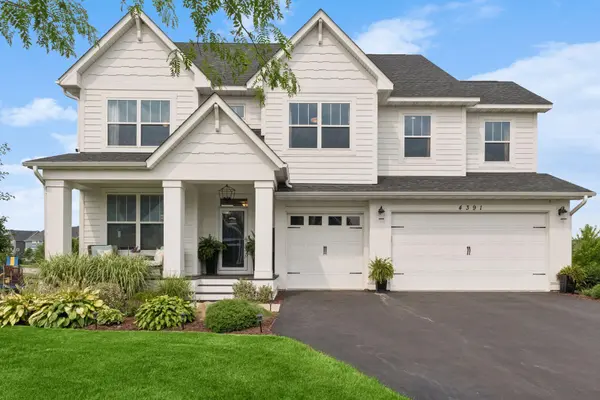 4391 Millstone DR, Chaska, MN 55318