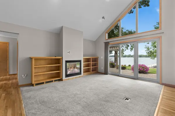 17416 Roberds Lake CT, Faribault, MN 55021