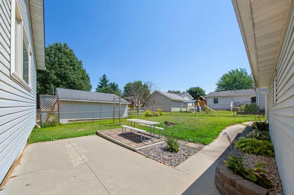 2114 51st ST NW, Rochester, MN 55901