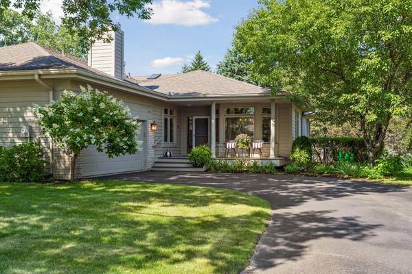 8950 Hilloway RD, Eden Prairie, MN 55347