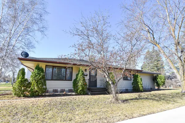 245 Kneale AVE N, Thief River Falls, MN 56701