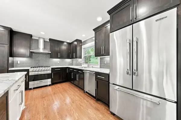 6616 Hillside LN, Edina, MN 55439