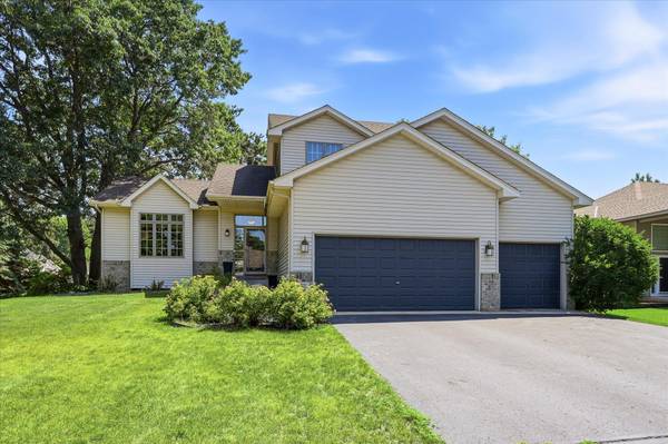 15921 Xeon ST NW, Andover, MN 55304