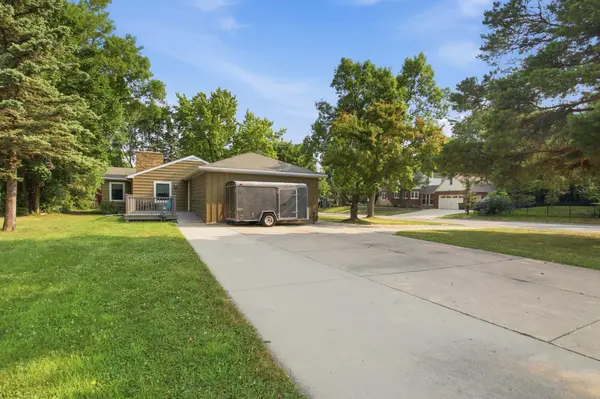 1128 11th ST SW, Willmar, MN 56201