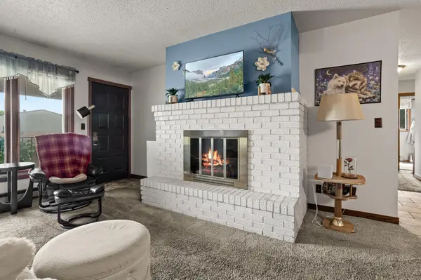 2402 18th ST S #2, Fargo, ND 58103