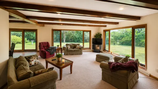 N6367 Pond ST, Manawa, WI 54949