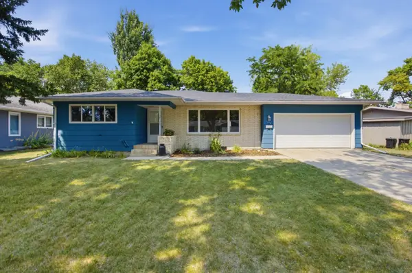 1418 22nd AVE S, Moorhead, MN 56560