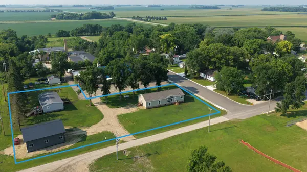 209 / 211 Farmdale RD, Lake Lillian, MN 56253