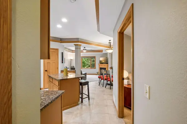 1911 Stone CRK, Hudson, WI 54016