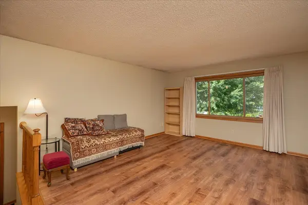 619 Chalet DR NW, Rochester, MN 55901