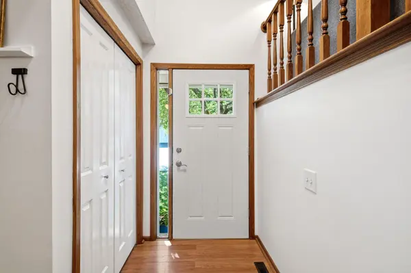14202 Towers LN, Eden Prairie, MN 55347
