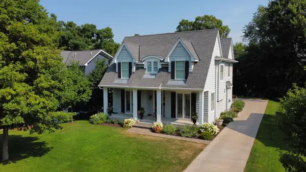 619 Gardner ST, Wayzata, MN 55391