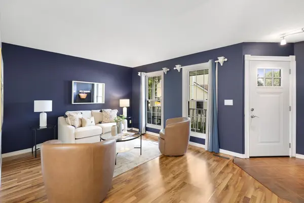 8607 Shiloh CT, Eden Prairie, MN 55347