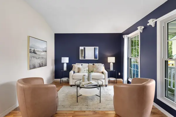 8607 Shiloh CT, Eden Prairie, MN 55347
