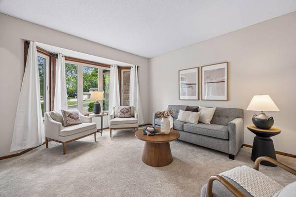 15001 Park AVE, Burnsville, MN 55306