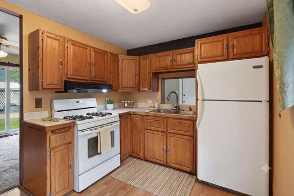 835 W 2nd ST, Rush City, MN 55069