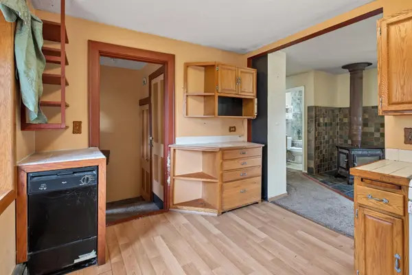 835 W 2nd ST, Rush City, MN 55069