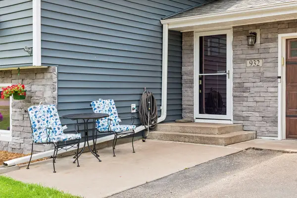 932 16th ST SE, Forest Lake, MN 55025