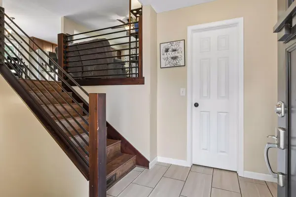 932 16th ST SE, Forest Lake, MN 55025