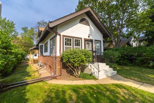 912 30th AVE S, Minneapolis, MN 55406