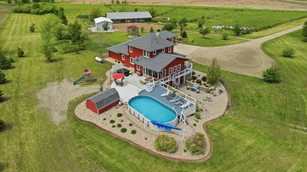 20811 Ocean RD, Janesville, MN 56048