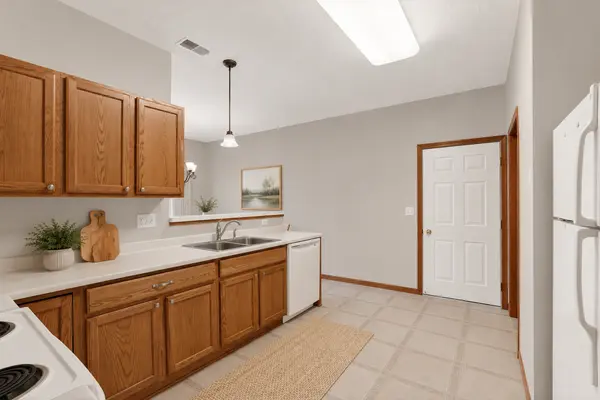 15280 Flower WAY #230, Apple Valley, MN 55124