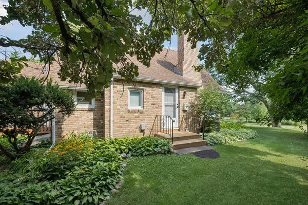3205 Hillsboro AVE S, Saint Louis Park, MN 55426
