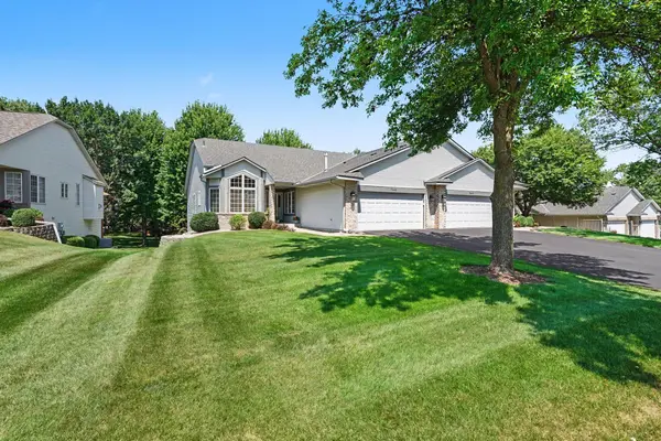 7640 Teal RD, Woodbury, MN 55125