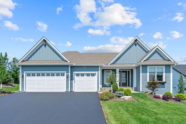 12750 Surrey ST, Eden Prairie, MN 55347