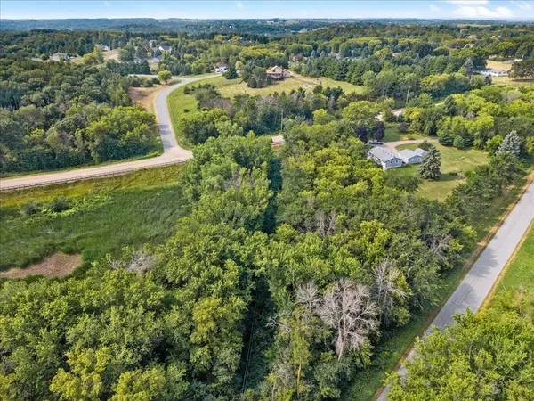 Lot 10 Yellowstone Trail, Hudson, WI 54016