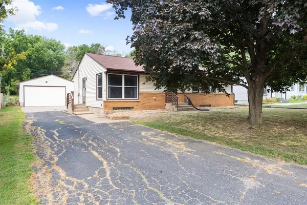 1733 White Bear AVE N, Maplewood, MN 55109