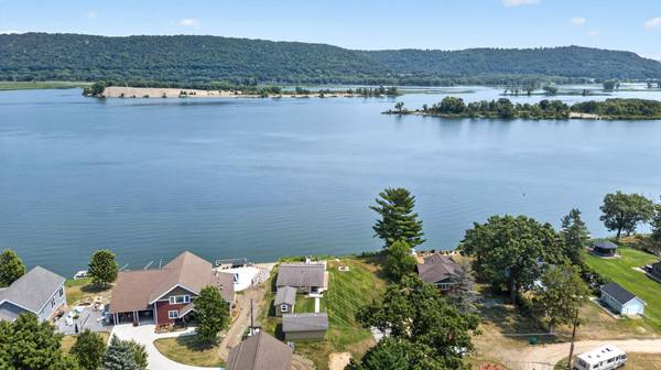 67480 County Road 76, Wabasha, MN 55981
