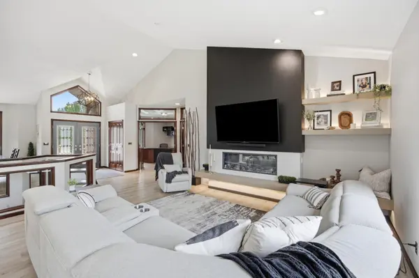 1911 Princeton LN, West Fargo, ND 58078