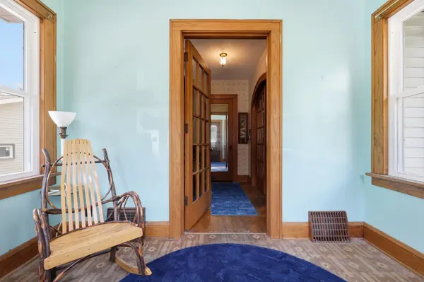 120 Park PL W, Norwood Young America, MN 55368
