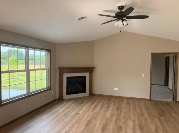 1409 S 2nd ST, Princeton, MN 55371