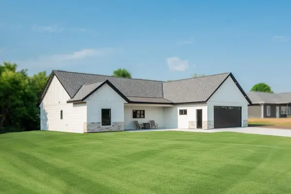 240 Greenview LN, Miltona, MN 56354