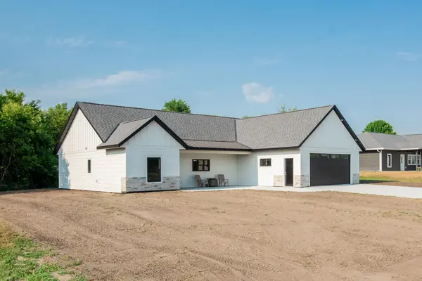 240 Greenview LN, Miltona, MN 56354
