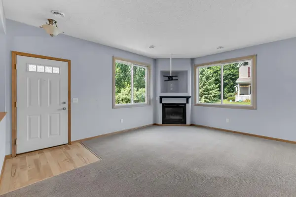 9795 Vagabond LN N, Maple Grove, MN 55311