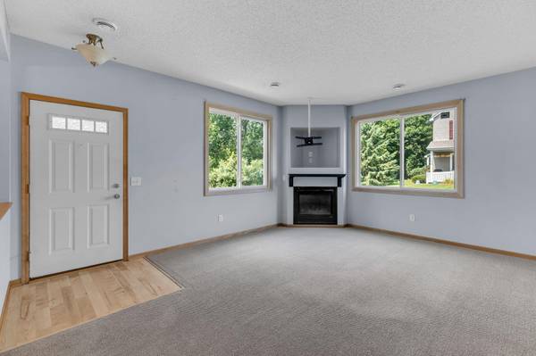 9795 Vagabond LN N, Maple Grove, MN 55311
