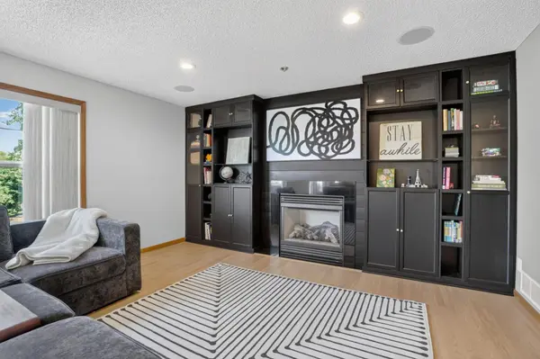 945 Westchester AVE, Shakopee, MN 55379