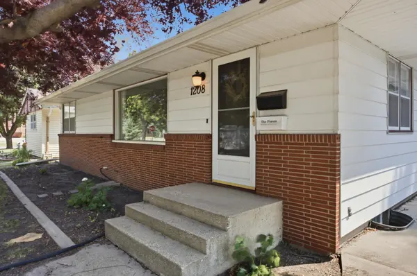1208 18th ST S, Moorhead, MN 56560