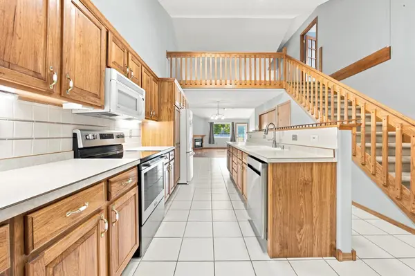 843 12 1/2 AVE W, West Fargo, ND 58078