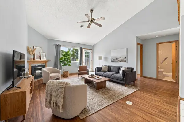 843 12 1/2 AVE W, West Fargo, ND 58078