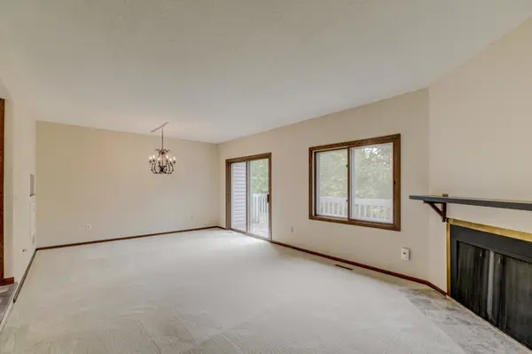 2174 Tower CT, Woodbury, MN 55125
