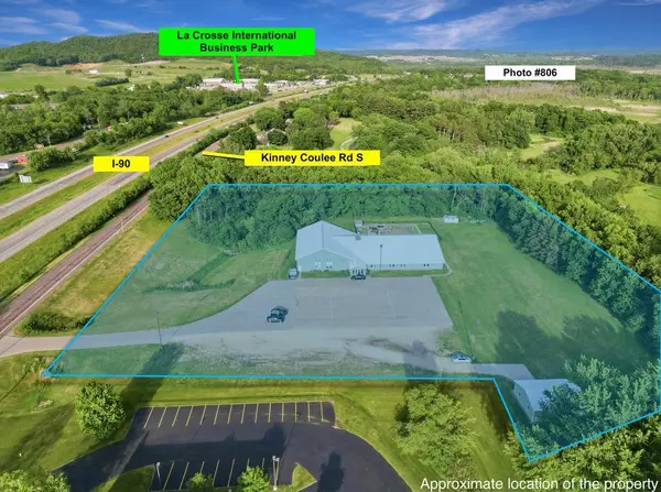 3340 S Kinney Coulee RD, Onalaska, WI 54650