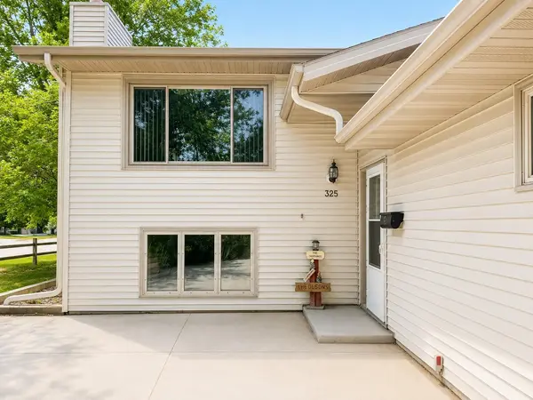 325 2nd ST NW, Hillsboro, ND 58045