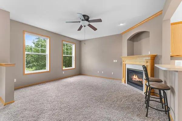11323 Davenport CIR NE #F, Blaine, MN 55449